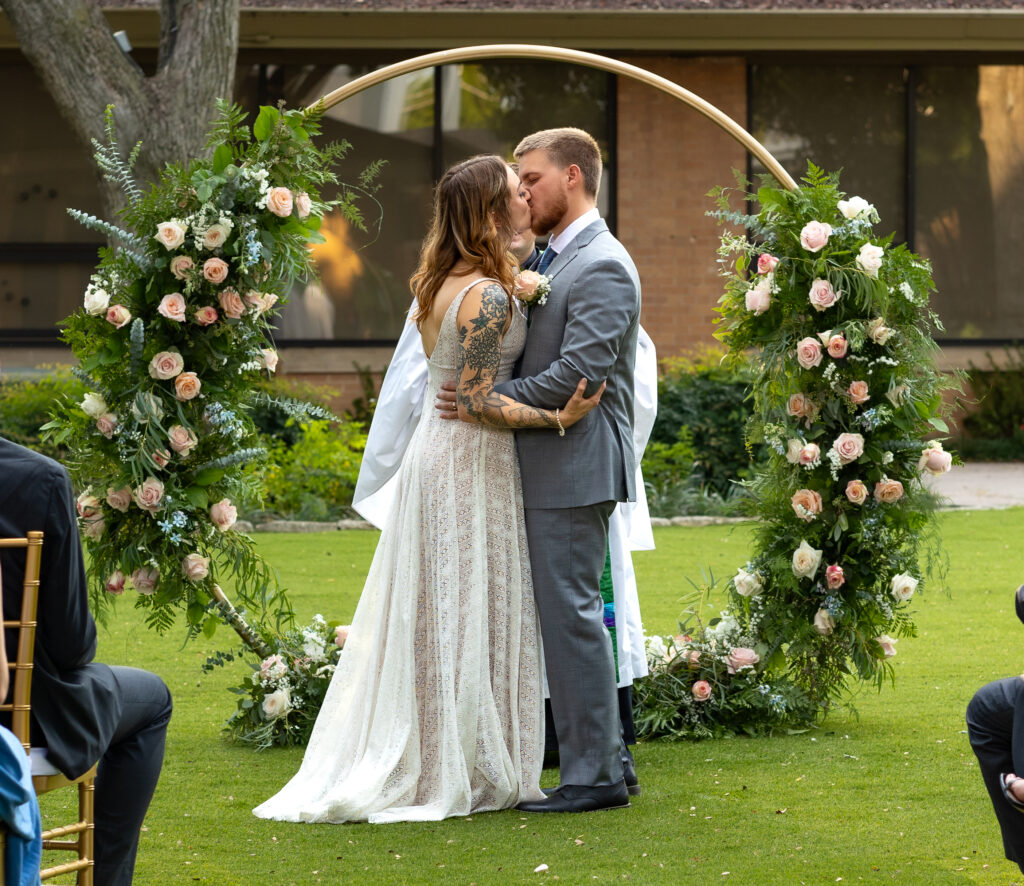 dallas elopement photographers on the vine photography