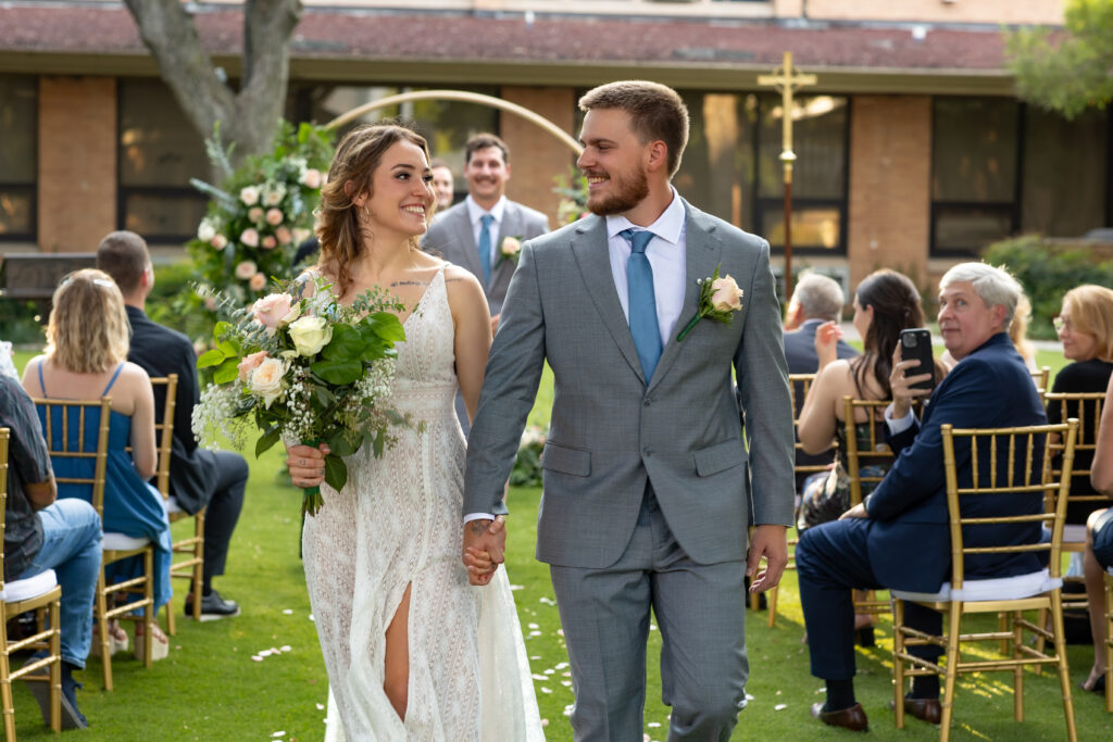 dallas-fort worth elopement photographer on the vine photography