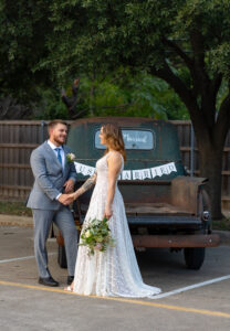 dallas-fort worth elopement photographer on the vine photography